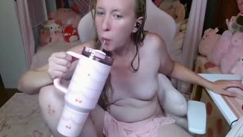 Snapshot of mistymystic chatting on 27, 7, 2026 Misty online show from 27, 7, 2026