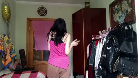 Snapshot of mittiescafuto chatting on 14, 7, 2026 Mia online show from 14, 7, 2026