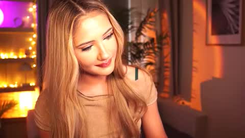 Miu Meow online show from 10, 10, 2025