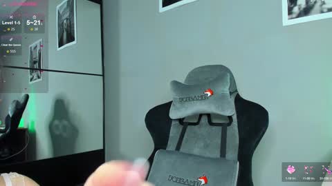 Mia 3 online show from 7, 1, 2025