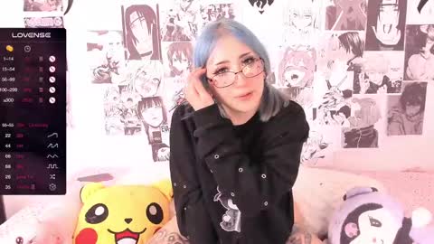 Snapshot of miwaviolet chatting on 15, 12, 2024  Miwa Violet  online show from 15, 12, 2024