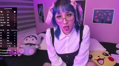 Snapshot of miwaviolet chatting on 2, 3, 2025  Miwa Violet  online show from 2, 3, 2025