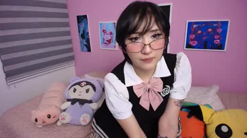 Snapshot of miwaviolet chatting on 18, 9, 2025  Miwa Violet  online show from 18, 9, 2025