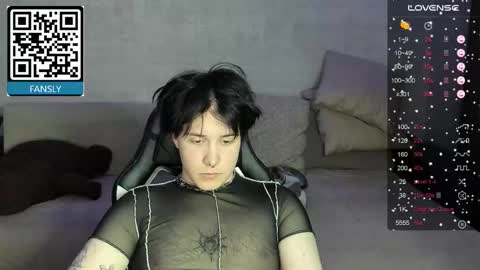 Snapshot of miya_meow_miku chatting on 29, 9, 2025 MeowMiku online show from 29, 9, 2025