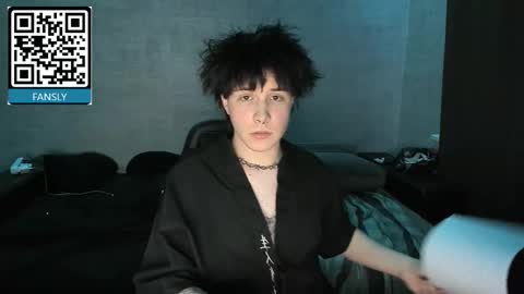 Snapshot of miya_meow_miku chatting on 4, 11, 2025 MeowMiku online show from 4, 11, 2025