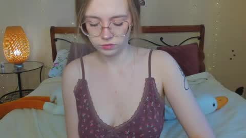 Snapshot of miya_soft chatting on 25, 4, 2026 Miya online show from 25, 4, 2026