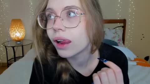 Snapshot of miya_soft chatting on 4, 5, 2026 Miya online show from 4, 5, 2026