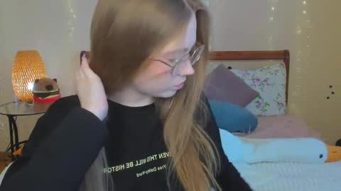 Snapshot of miya_soft chatting on 9, 5, 2026 Miya online show from 9, 5, 2026