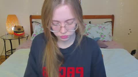 Snapshot of miya_soft chatting on 16, 5, 2026 Miya online show from 16, 5, 2026
