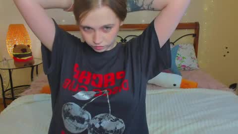 Snapshot of miya_soft chatting on 4, 6, 2026 Miya online show from 4, 6, 2026