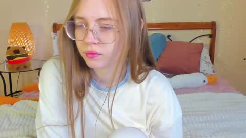 Snapshot of miya_soft chatting on 8, 6, 2026 Miya online show from 8, 6, 2026