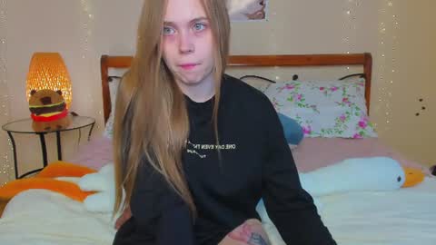 Snapshot of miya_soft chatting on 24, 7, 2026 Miya online show from 24, 7, 2026