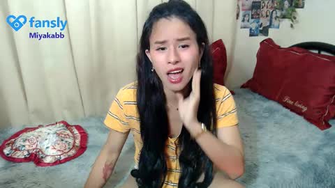 Snapshot of miyakabebe chatting on 24, 11, 2025 Miyakabebe online show from 24, 11, 2025