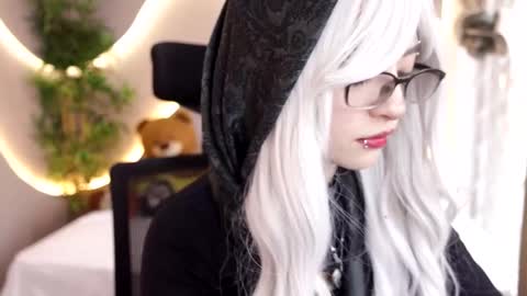 miyuki_wolf online show from 27, 2, 2026