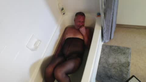 Snapshot of mjeffrey460699861 chatting on 28, 6, 2026 mjeffrey460699861 online show from 28, 6, 2026