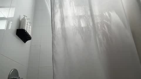 us online show from 28, 9, 2025