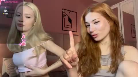 Snapshot of mmkakpoxyi22 chatting on 14, 6, 2026 alice and ray online show from 14, 6, 2026