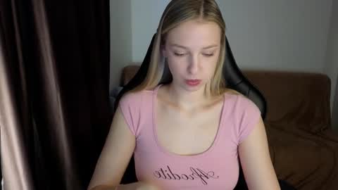 Lili online show from 15, 12, 2024