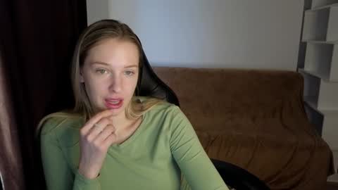 Lili online show from 20, 12, 2024