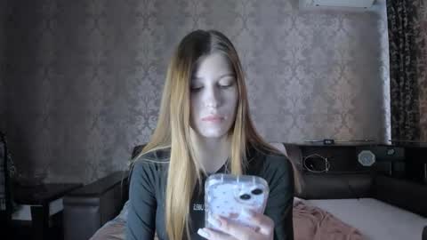 Lili online show from 9, 9, 2025