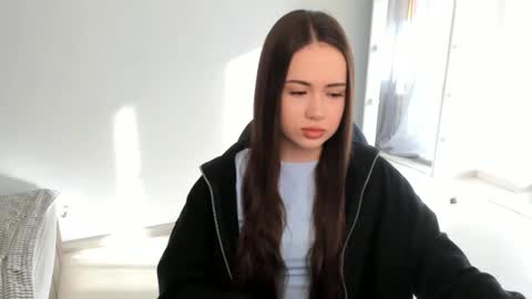 Snapshot of mmm_bananaa_ chatting on 23, 2, 2025 Beata online show from 23, 2, 2025