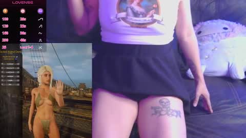 Snapshot of mmmmdarling chatting on 14, 9, 2025 minaDarling online show from 14, 9, 2025