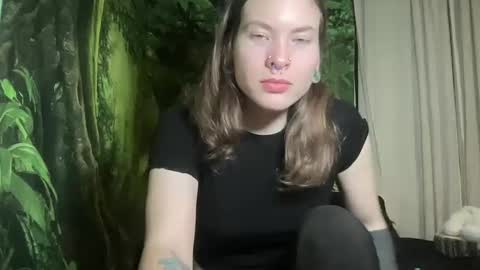 Snapshot of mo0n_goddess chatting on 31, 12, 2024 Misty online show from 31, 12, 2024