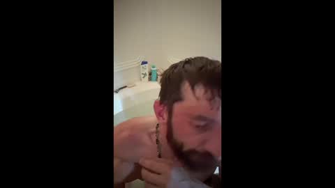 Snapshot of moannameplzdavid chatting on 19, 5, 2026 CountryWrong420 online show from 19, 5, 2026