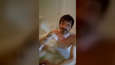 Snapshot of moannameplzdavid chatting on 25, 7, 2026 CountryWrong420 online show from 25, 7, 2026