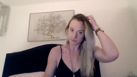 Snapshot of mockingbirds91 chatting on 5, 7, 2026 mockingbirds91 online show from 5, 7, 2026
