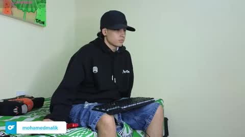 mohamed_malik online show from 4, 12, 2025