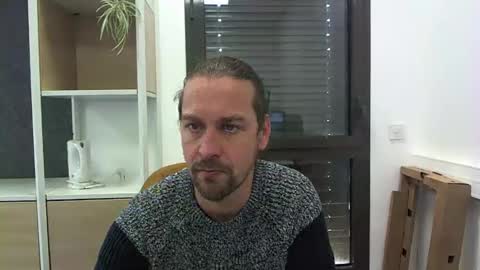 Snapshot of moi9876543210 chatting on 21, 1, 2025 Julien online show from 21, 1, 2025