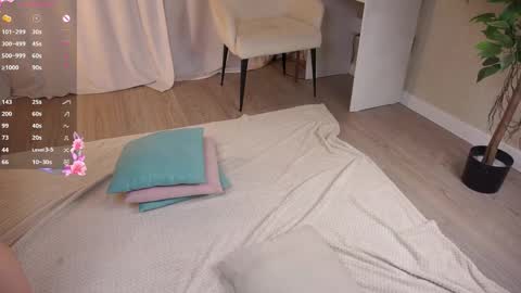 Laura online show from 13, 10, 2025