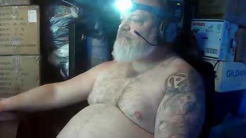 Snapshot of mojoe420 chatting on 27, 5, 2026 mojoe420 online show from 27, 5, 2026
