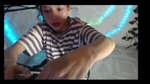 Snapshot of moka_soul chatting on 18, 6, 2026 moka_soul online show from 18, 6, 2026