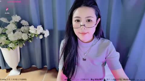 Snapshot of moli666 chatting on 16, 12, 2024 Alice online show from 16, 12, 2024