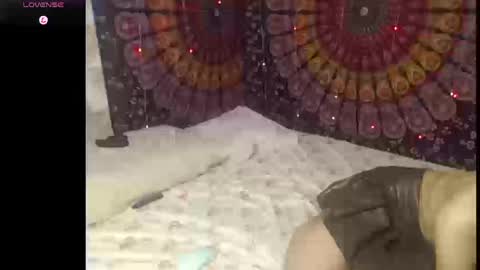 molli3mil3s online show from 12, 9, 2025