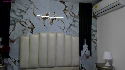 Hey Guys  Im Mollie online show from 17, 12, 2025