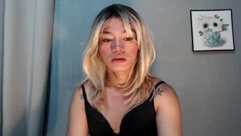 Snapshot of molly_21xxx chatting on 3, 8, 2026 Molly online show from 3, 8, 2026