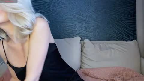 Molly online show from 9, 6, 2026