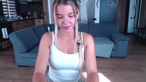 Molly online show from 19, 9, 2025