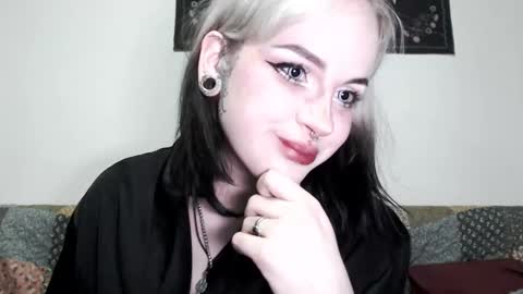 Molly Crow online show from 9, 3, 2025