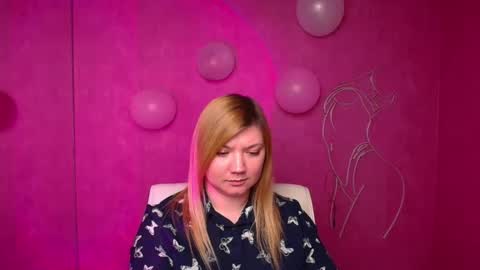 Snapshot of molly_moree chatting on 18, 2, 2025 Molly online show from 18, 2, 2025