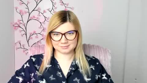 Molly online show from 4, 2, 2026