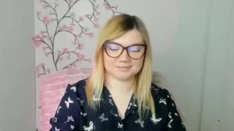 Molly online show from 26, 3, 2026