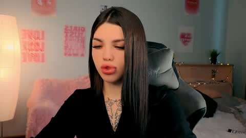 Snapshot of molly_rettyy chatting on 18, 4, 2026 Molly online show from 18, 4, 2026