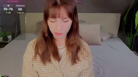 Molly online show from 10, 11, 2025