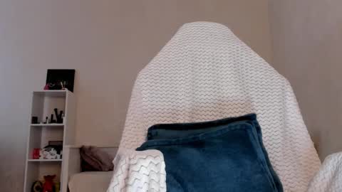 Molly online show from 6, 3, 2025