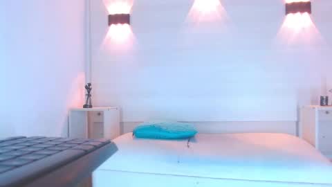 Molly Spears online show from 27, 2, 2025