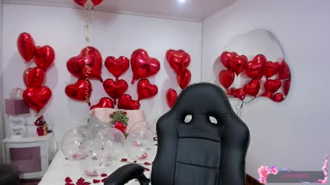 Molly  online show from 14, 2, 2025